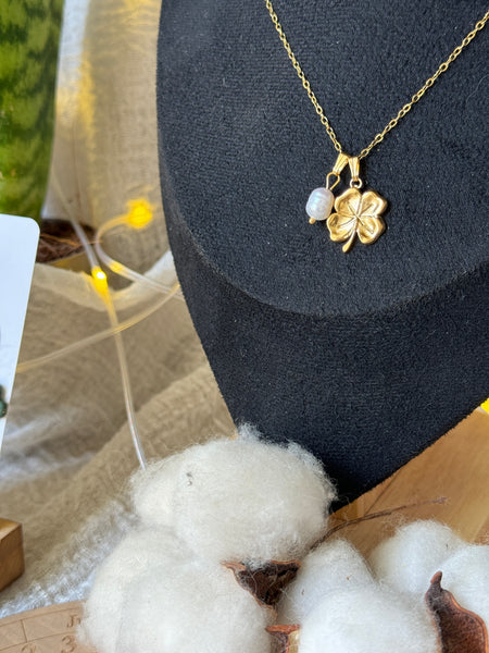 Collier Trifolio