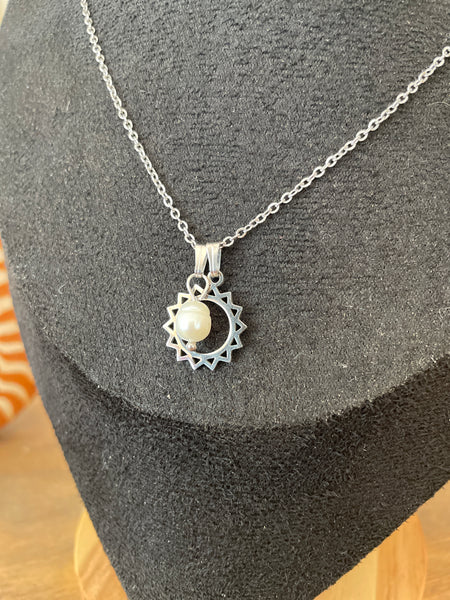 Collier Sunon
