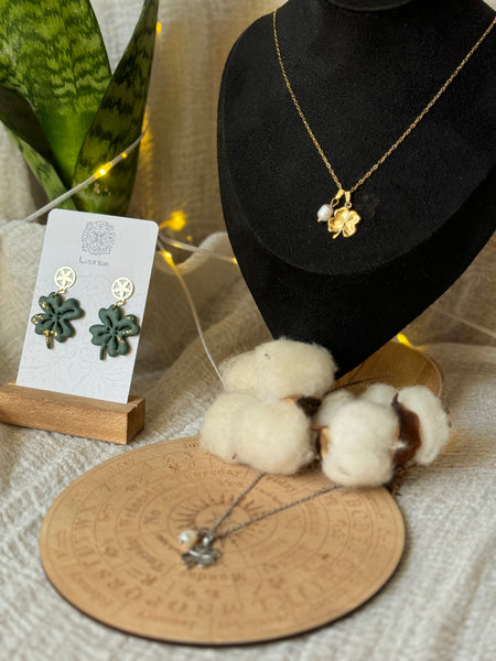 Collier Trifolio