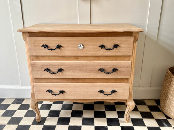 Commode
