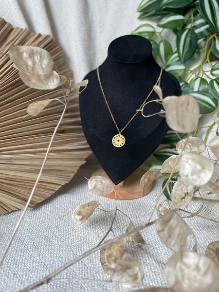 Collier roue d'astrologie
