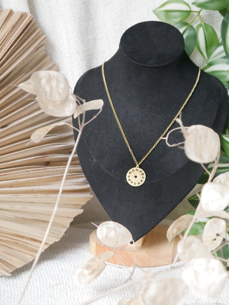 Collier roue d'astrologie