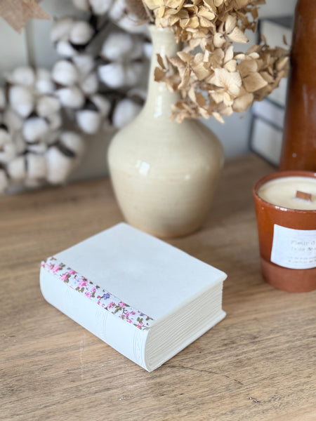 Bougie livre