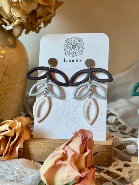 Pendants silhouettes de feuilles