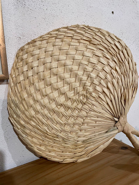 Éventail tressé